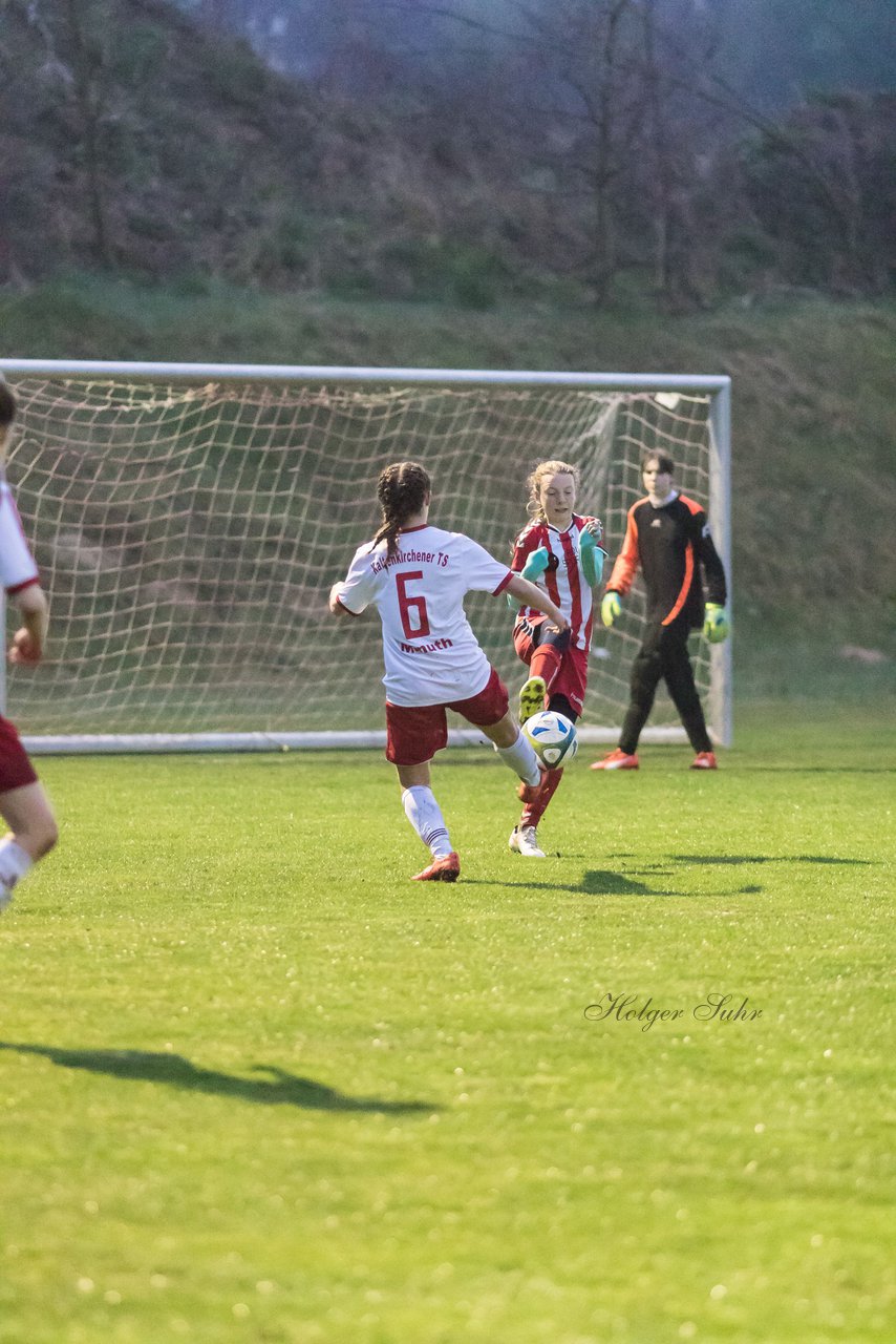 Bild 192 - wCJ TuS Tensfeld - Kaltenkirchener TS : Ergebnis: 0:8